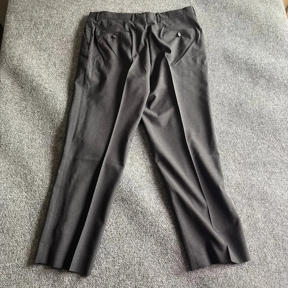 Claiborne Mens 100% Wool Dress Pants 36x30 Gray Flat Front Straight Leg Trousers